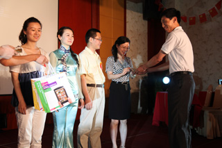 集團(tuán)公司舉行我愛唱紅歌暨黨建黨史知識(shí)競(jìng)賽