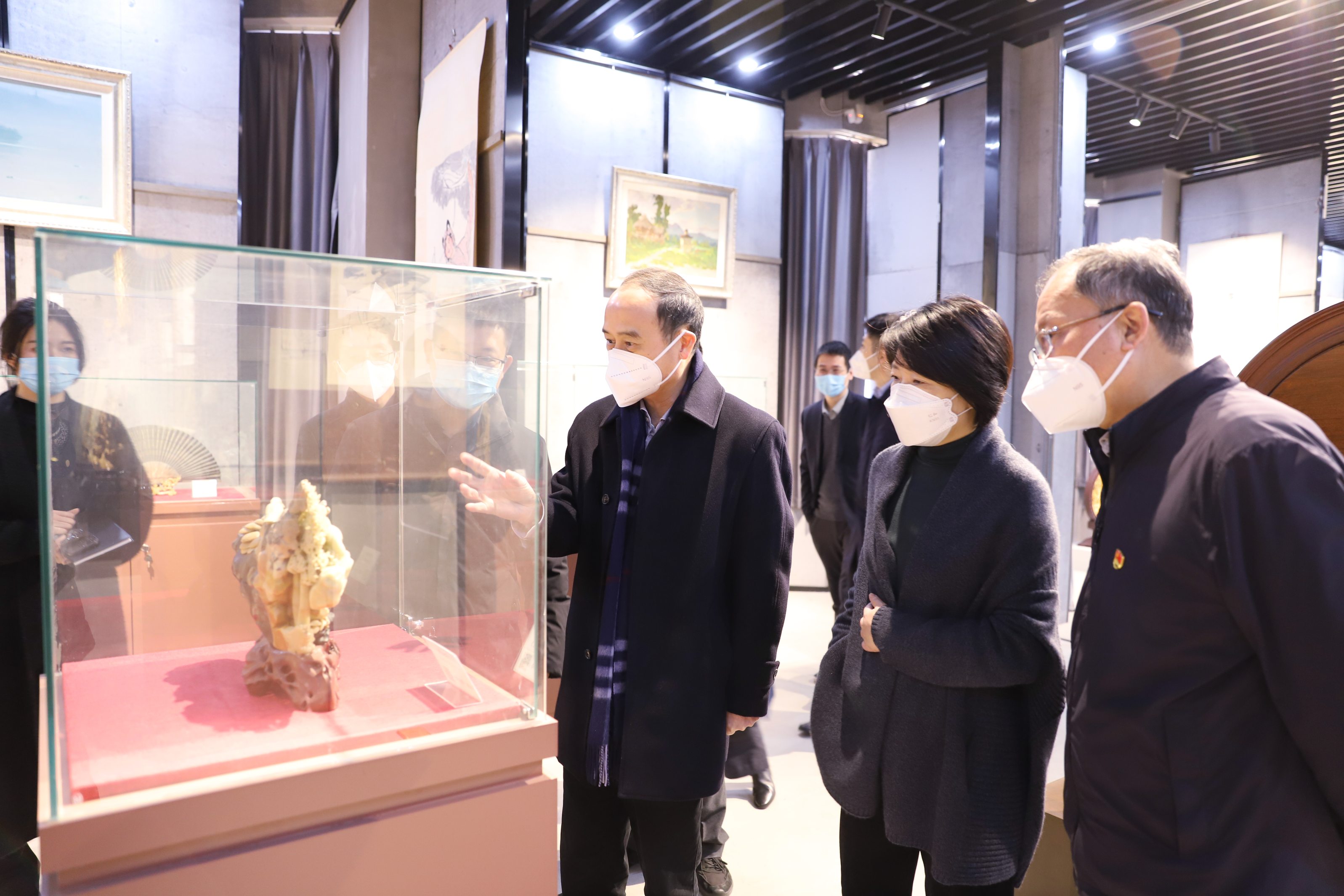 省國(guó)資委黨委委員、副主任姜揚(yáng)劍到省二輕集團(tuán)慰問調(diào)研