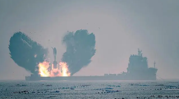 省二輕集團所屬國瑞科技配套海上衛(wèi)星發(fā)射船，助力全球最大固體運載火箭首飛成功